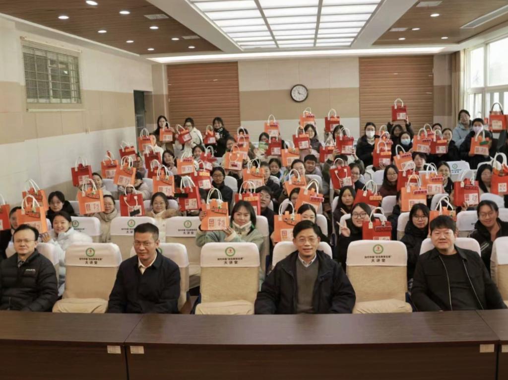 威尼斯886699开展考研慰问会 精准护航学...